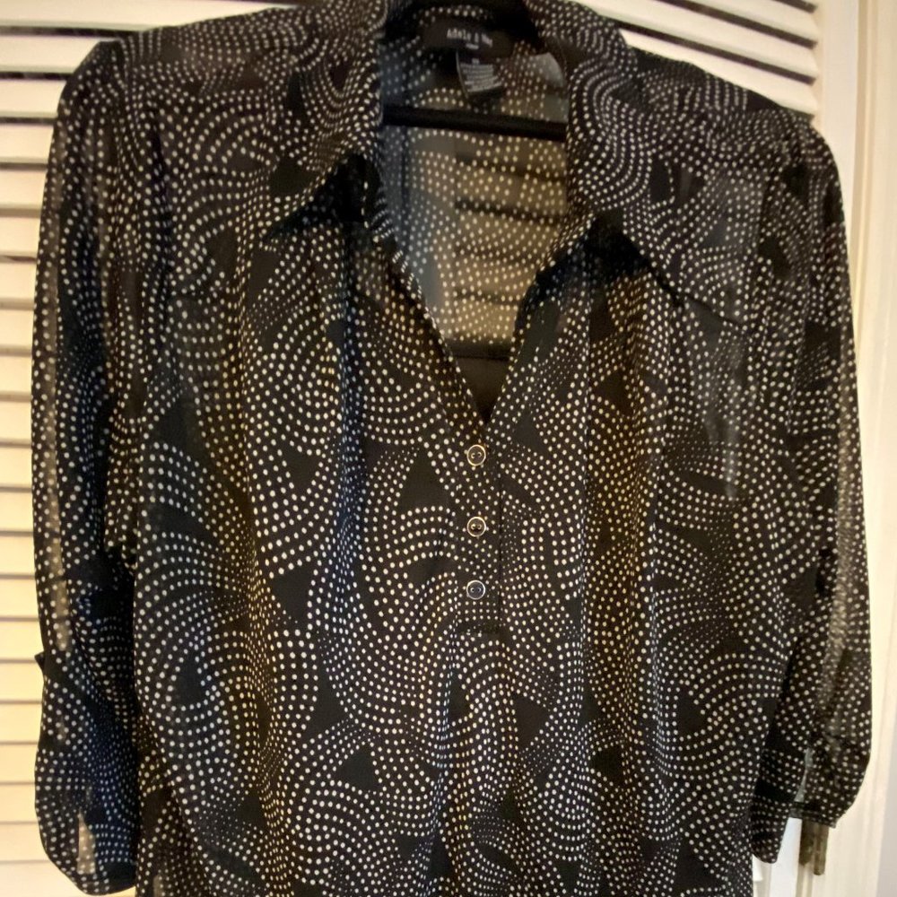 Woman's Plus 3X Semi Sheer Black & White V-Neck Blouse 3/4 Button Sleeve